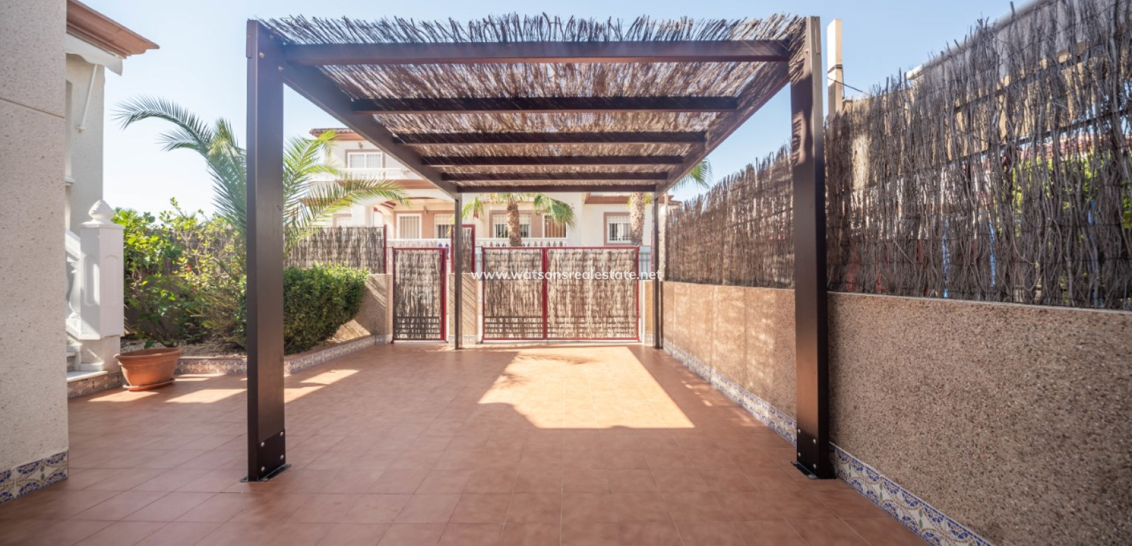 Resale - Quad - Urb. La Marina
