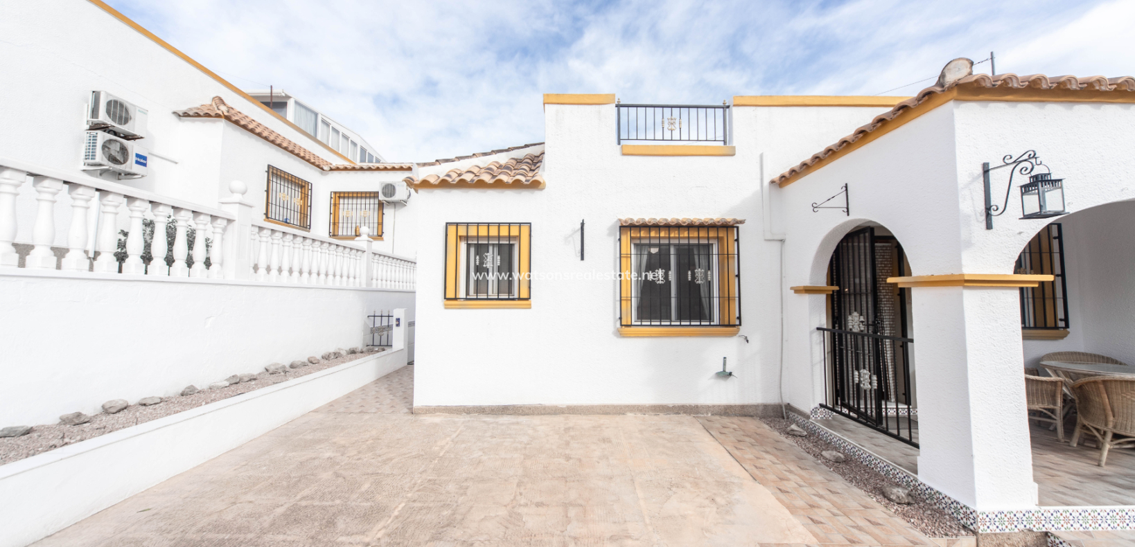 Resale - Quad - Urb. La Marina