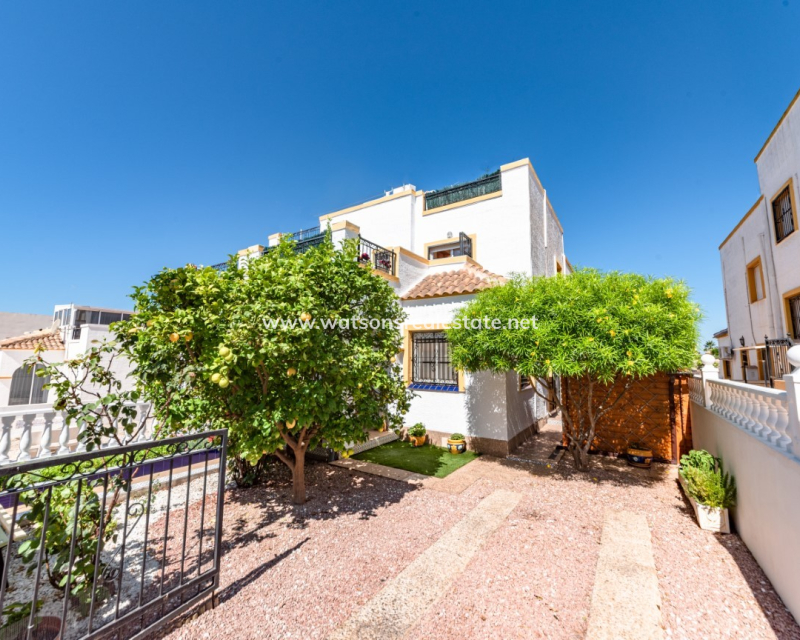 Resale - Quad - Urb. La Marina