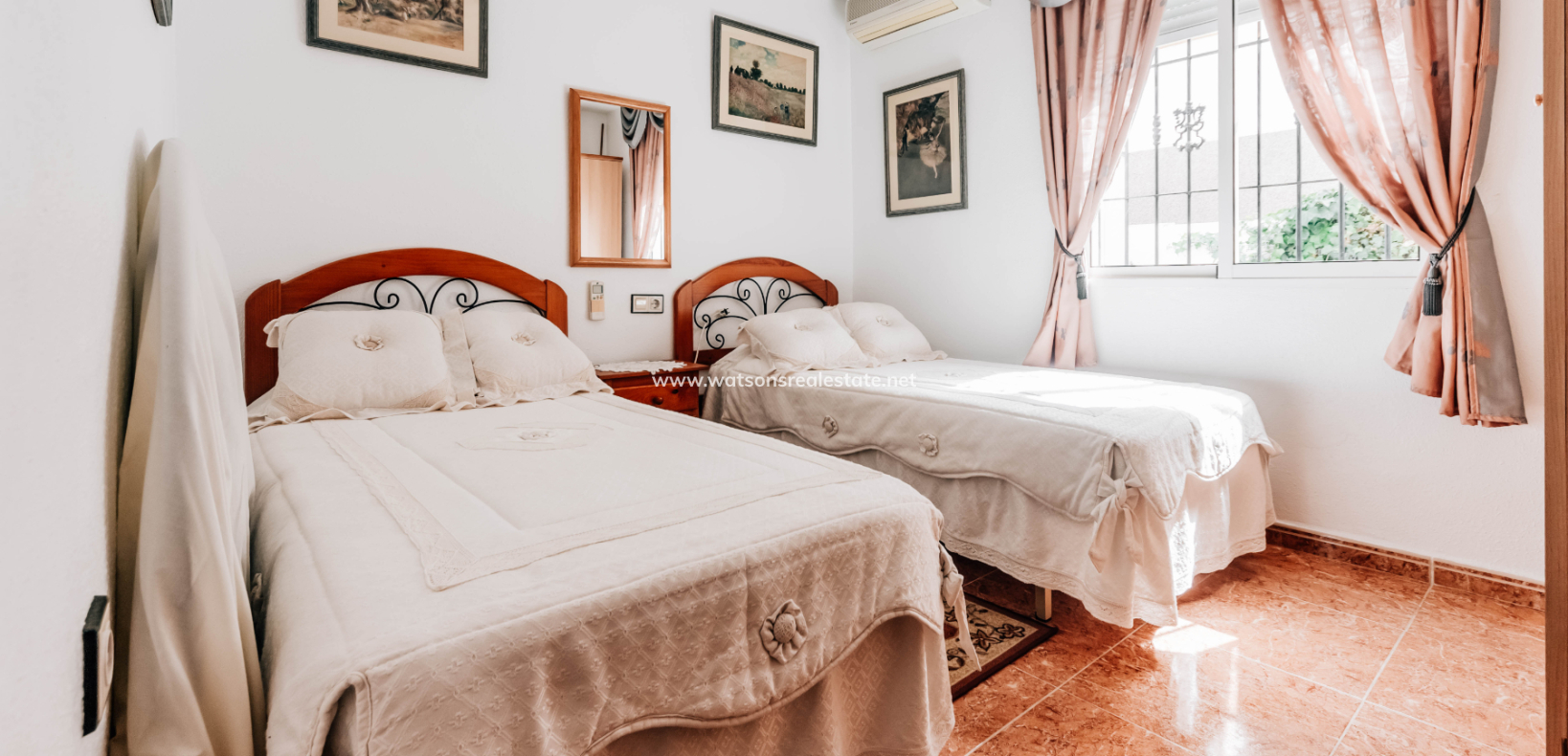 Resale - Quad - Urb. La Marina