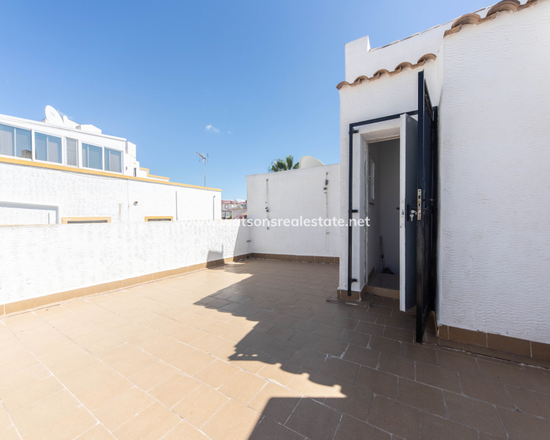 Resale - Quad - Urb. La Marina