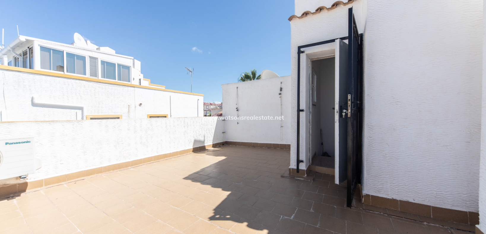 Resale - Quad - Urb. La Marina
