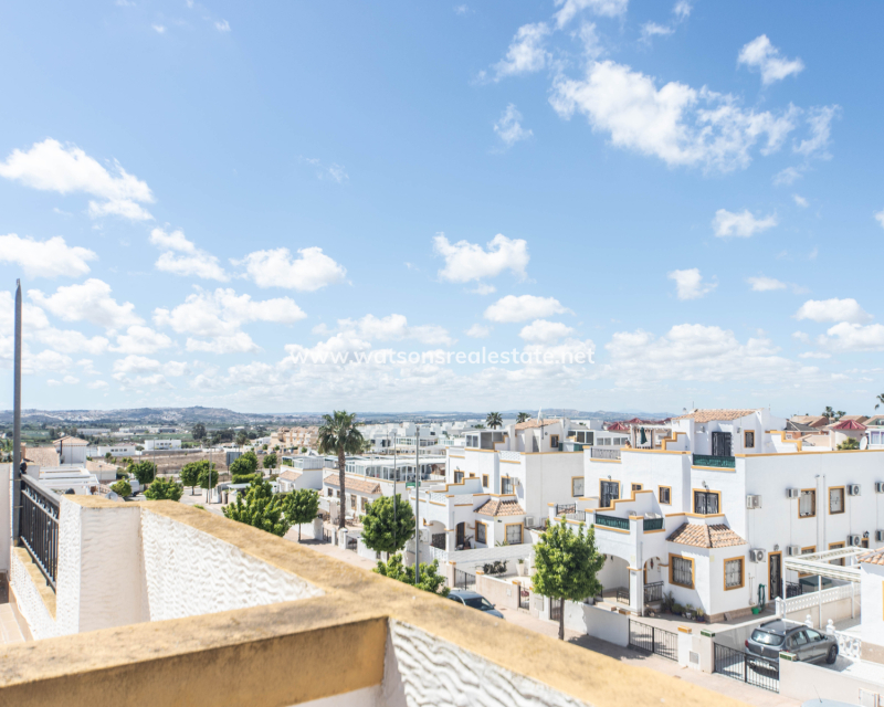 Resale - Quad - Urb. La Marina