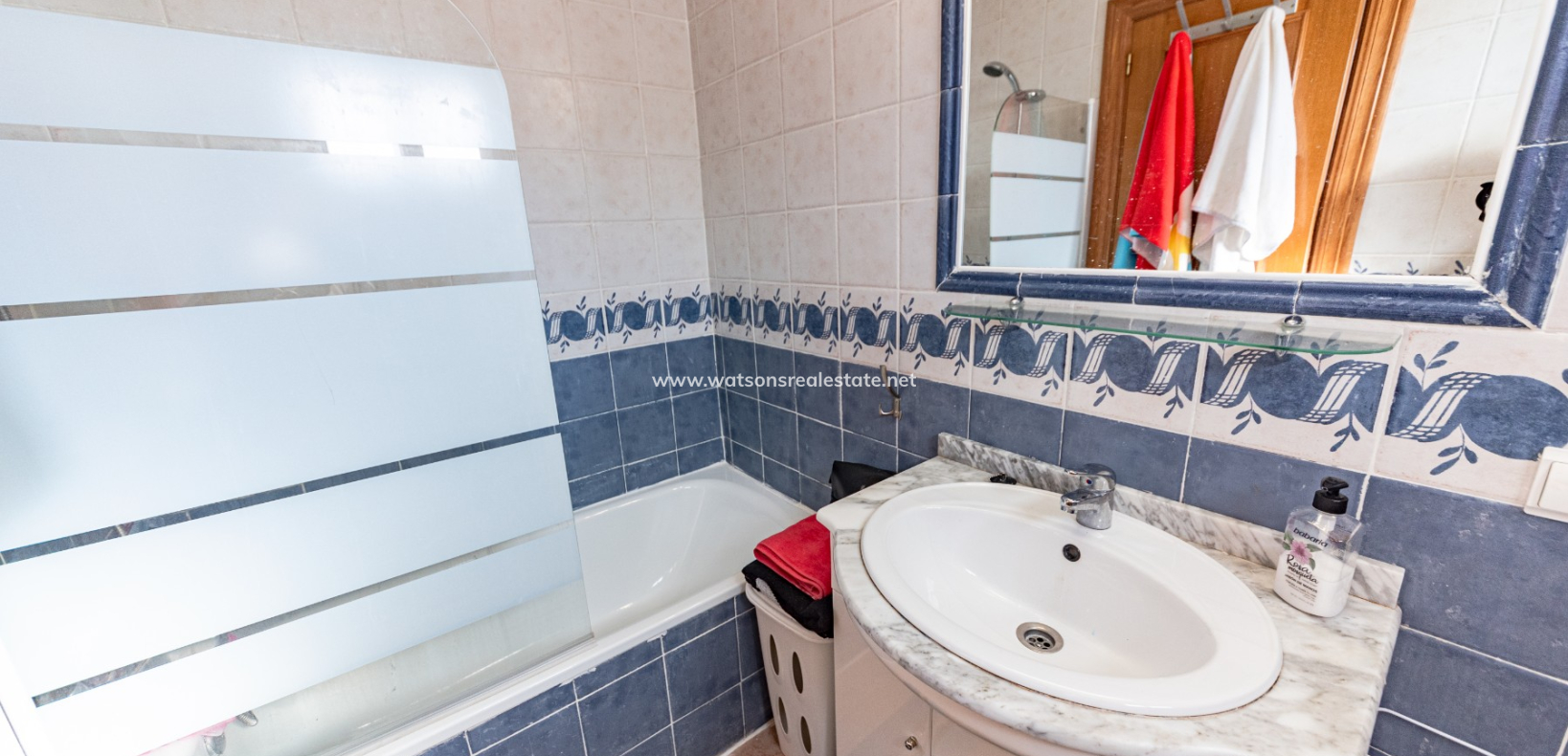 Resale - Quad - Urb. La Marina