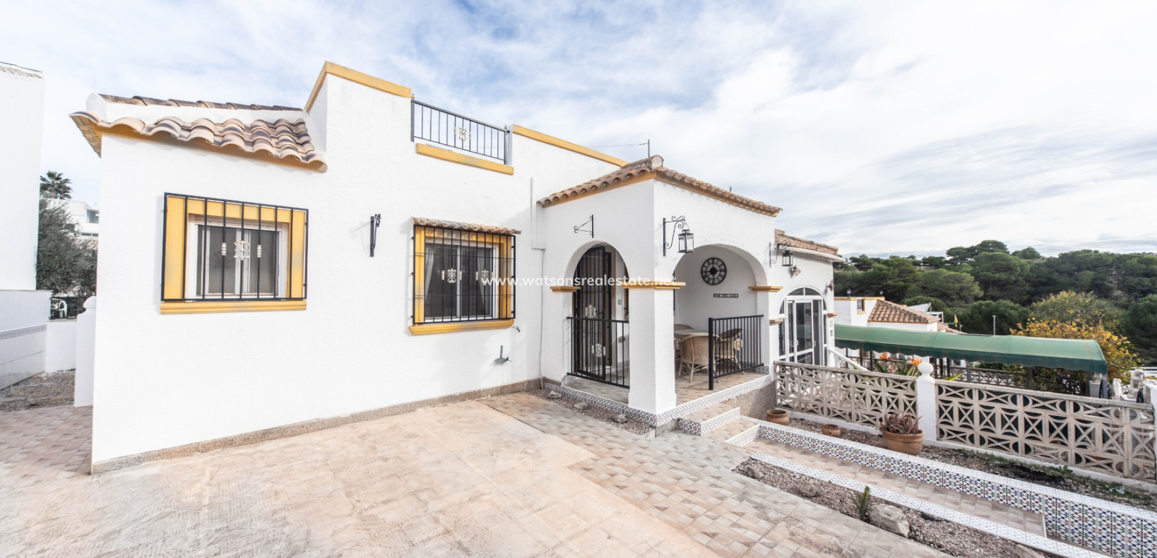 Resale - Quad - Urb. La Marina