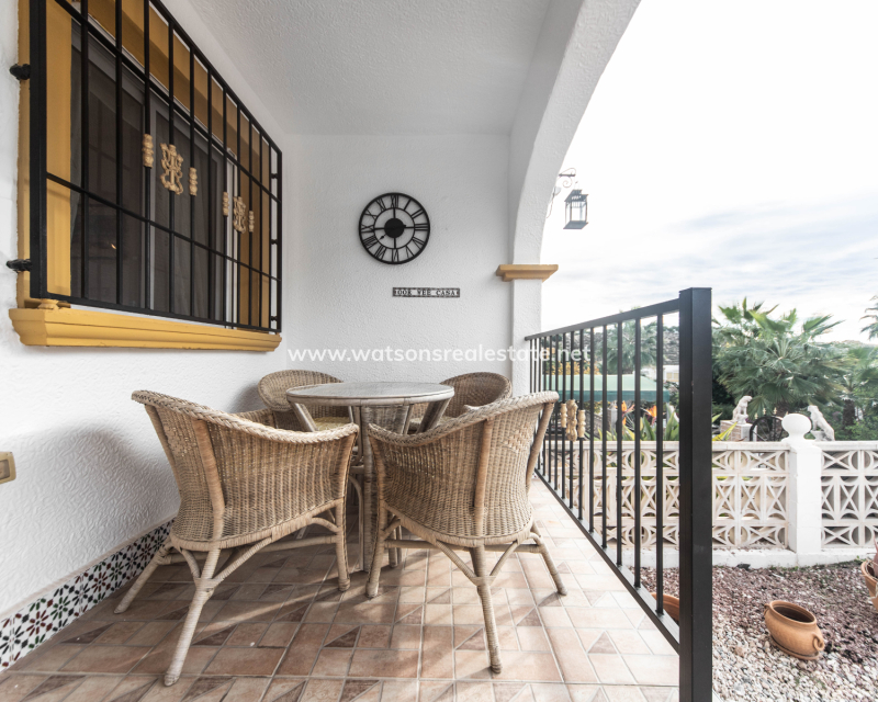 Resale - Quad - Urb. La Marina