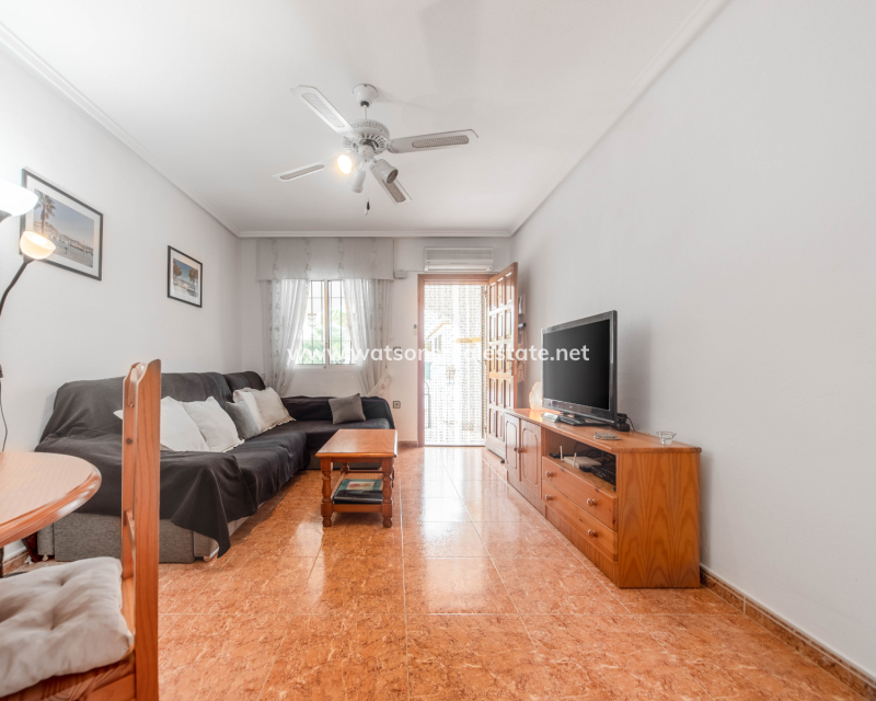 Resale - Quad - Urb. La Marina