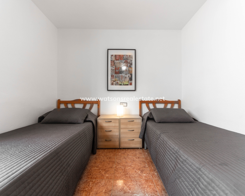 Resale - Quad - Urb. La Marina