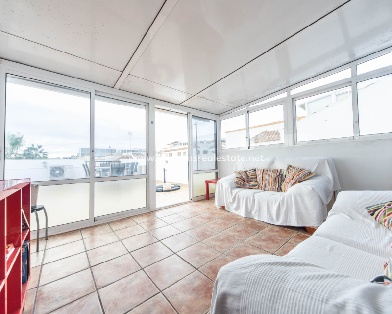 Resale - Quad - Urb. La Marina