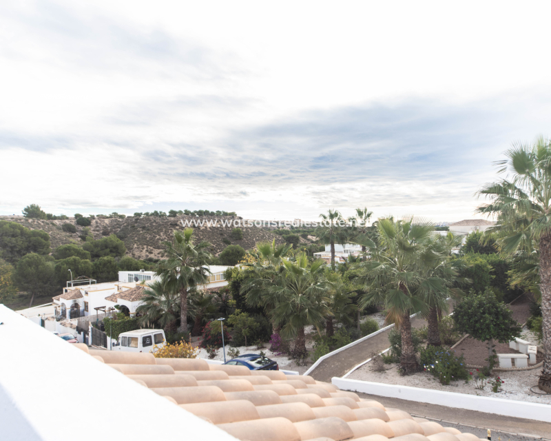 Resale - Quad - Urb. La Marina