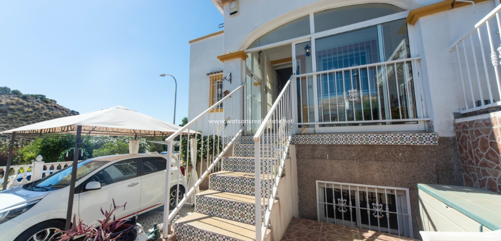 Resale - Quad - Urb. La Marina