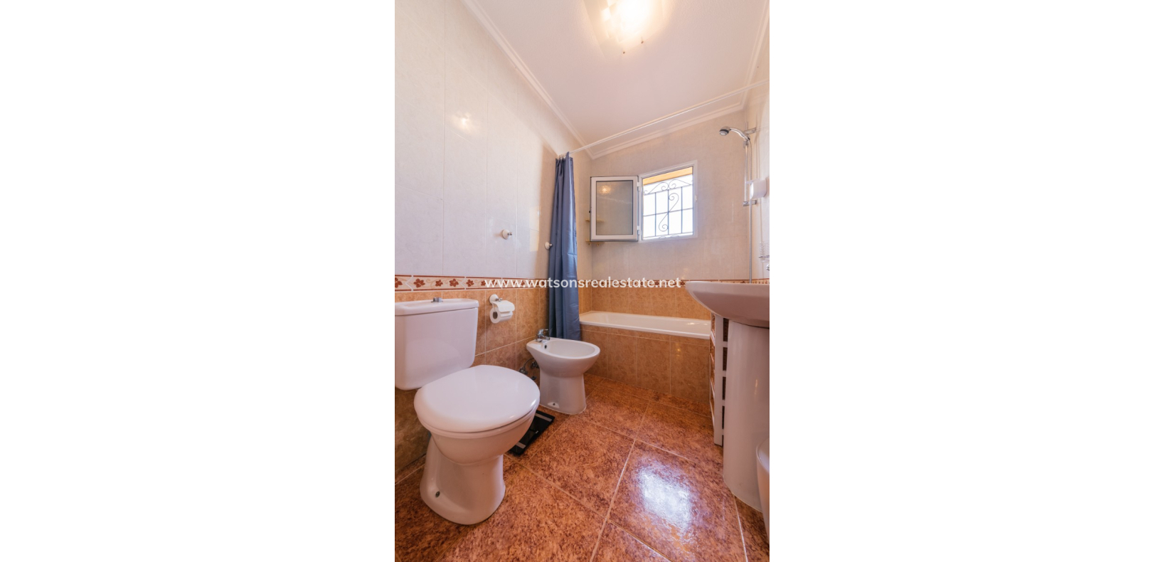 Resale - Quad - Urb. La Marina