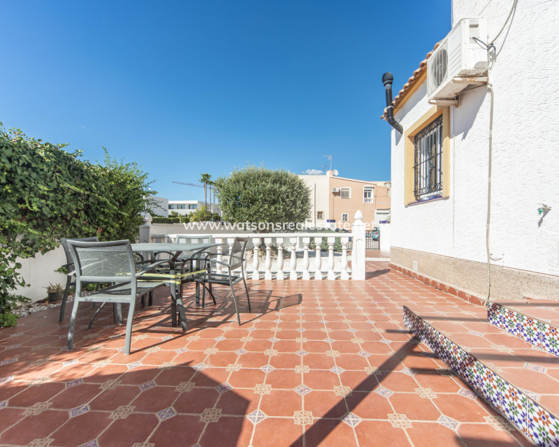 Resale - Quad - Urb. La Marina