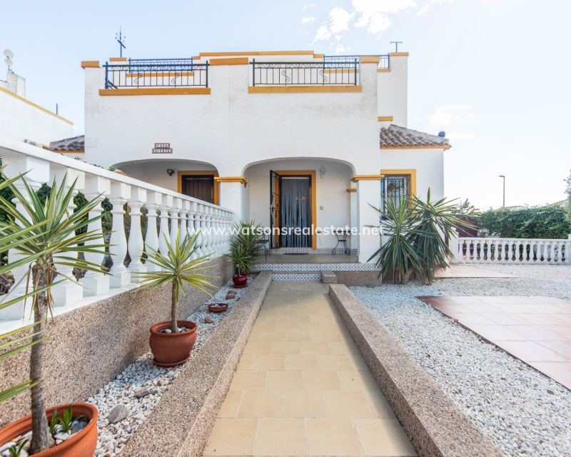 Resale - Quad - Urb. La Marina
