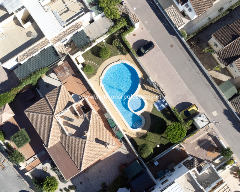 Resale - Quad - Urb. La Marina
