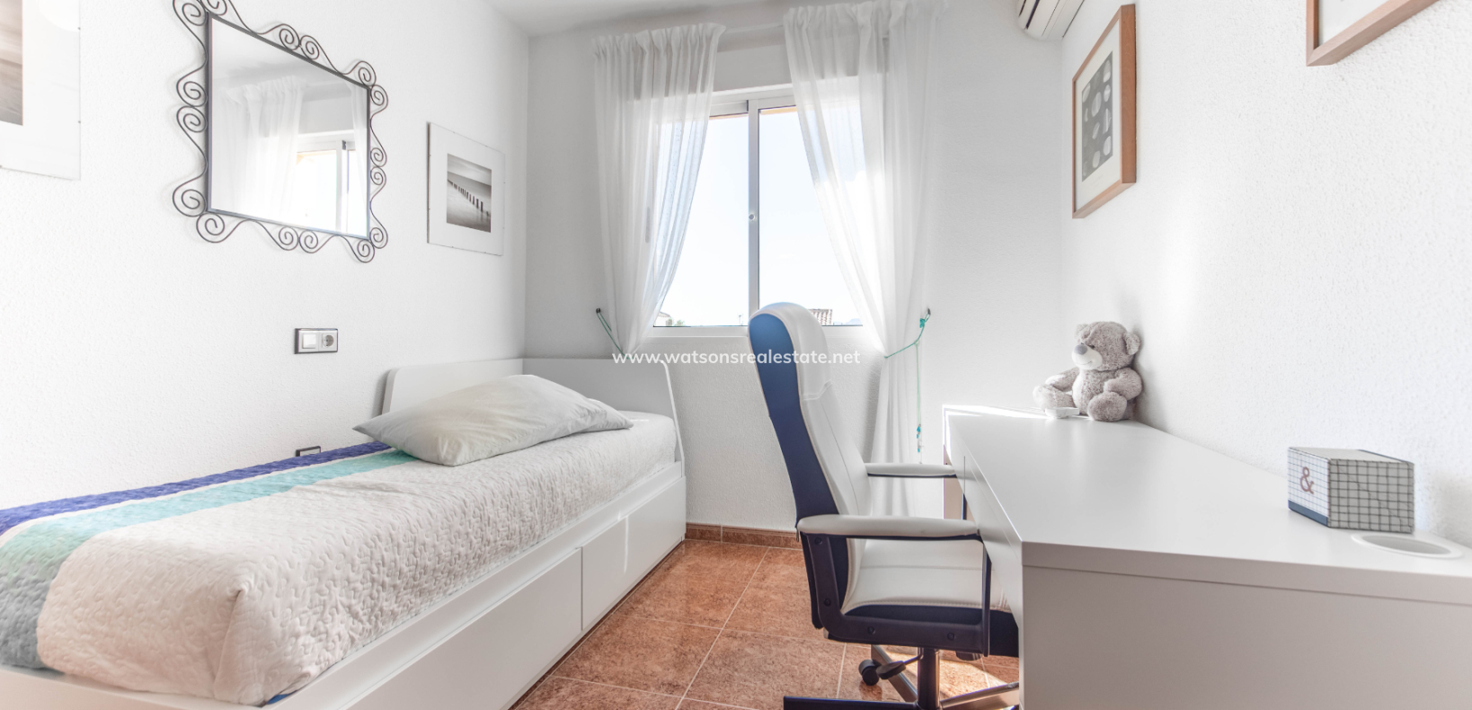 Resale - Quad - Urb. La Marina