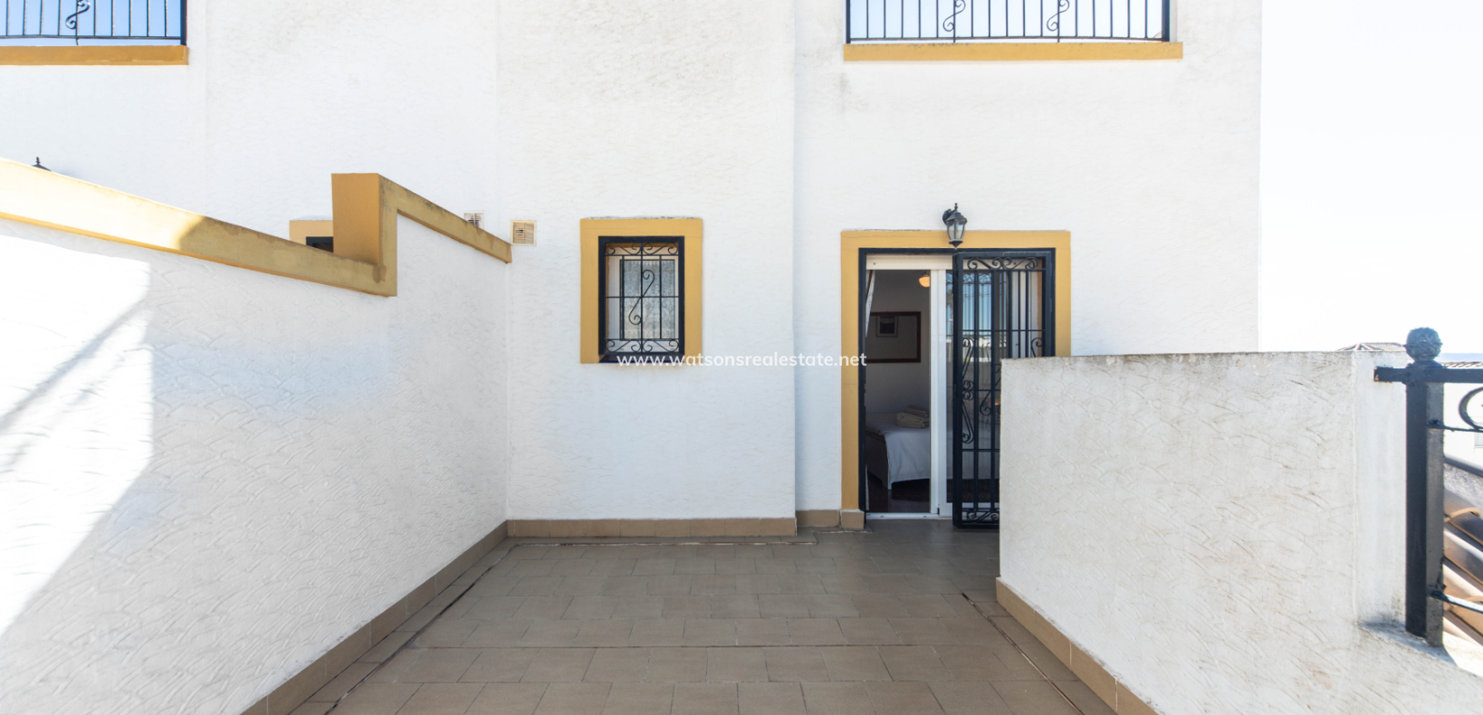 Resale - Quad - Urb. La Marina
