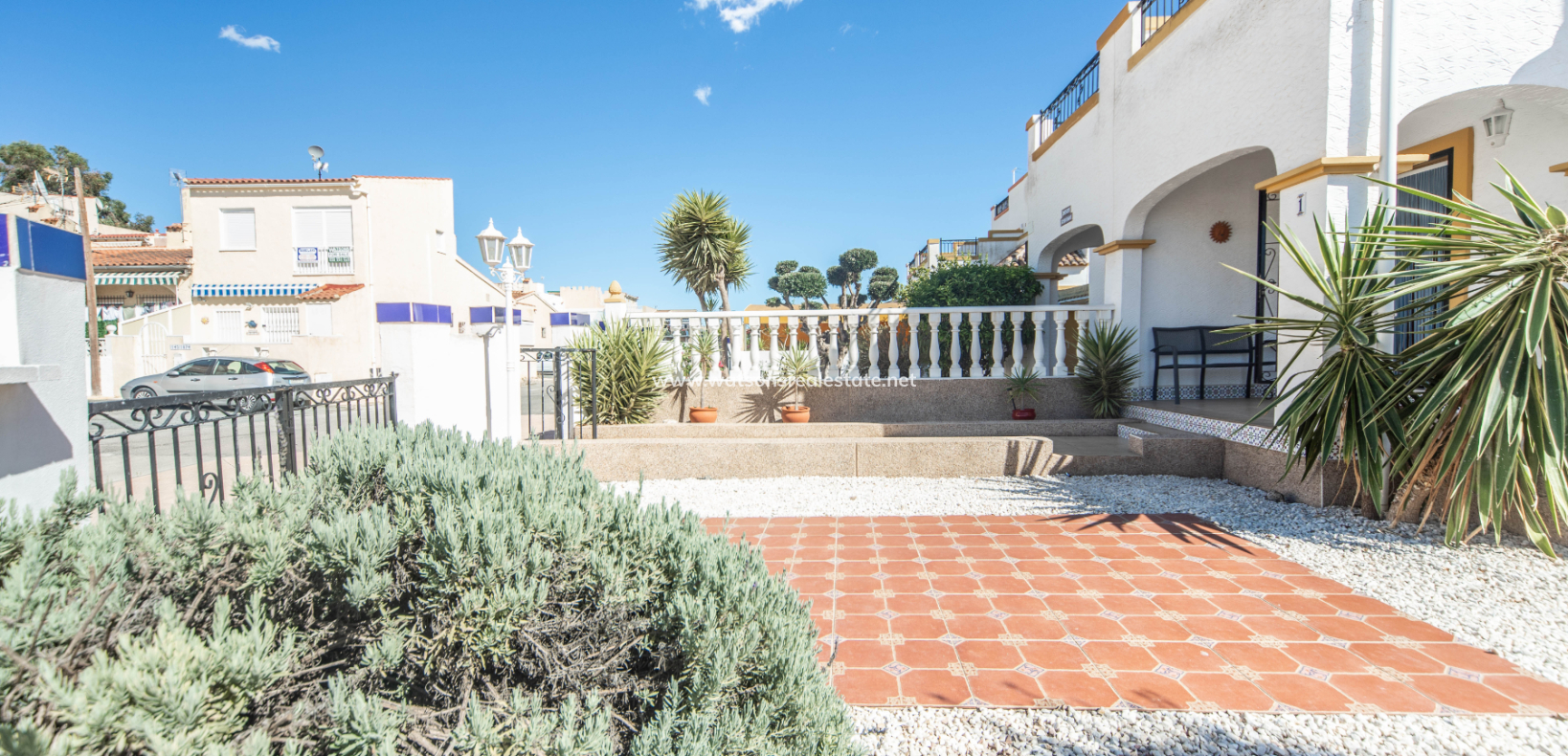 Resale - Quad - Urb. La Marina