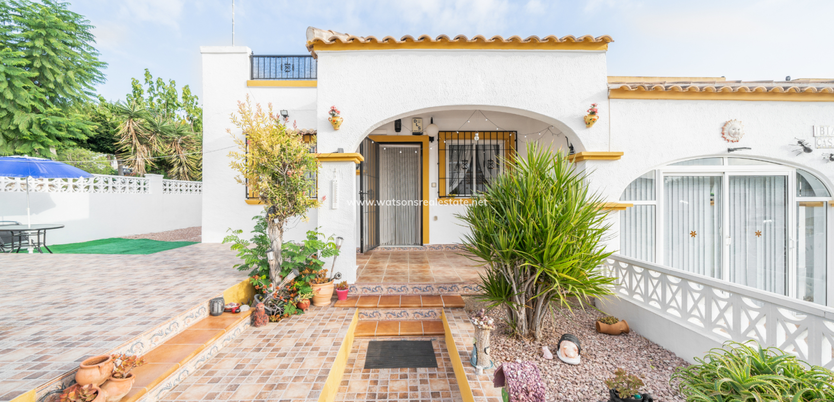 Resale - Quad - Urb. La Marina