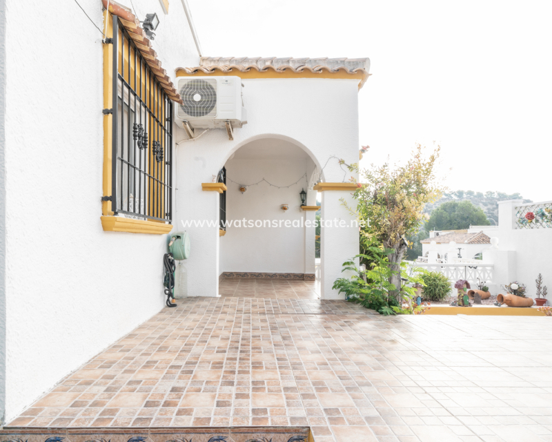 Resale - Quad - Urb. La Marina