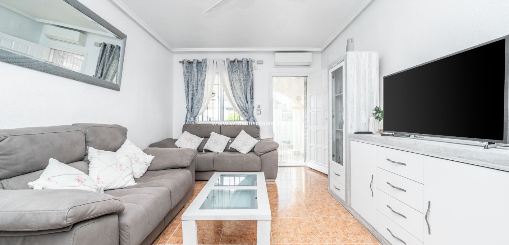 Resale - Quad - Urb. La Marina
