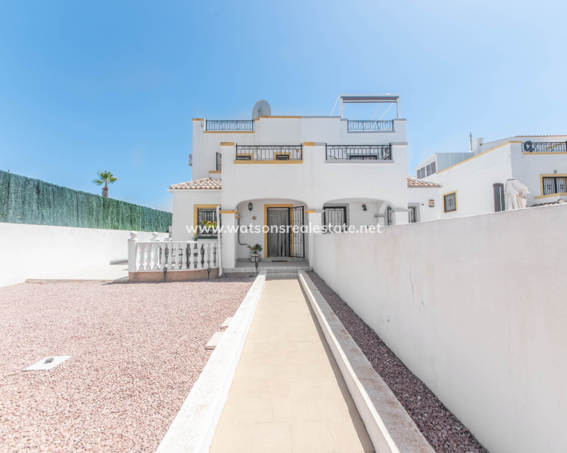 Resale - Quad - Urb. La Marina