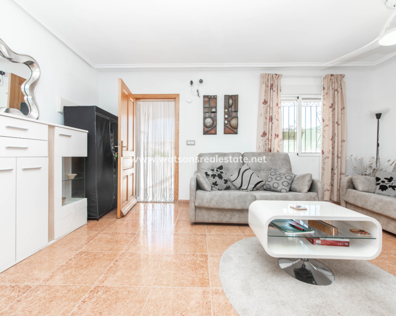 Resale - Quad - Urb. La Marina
