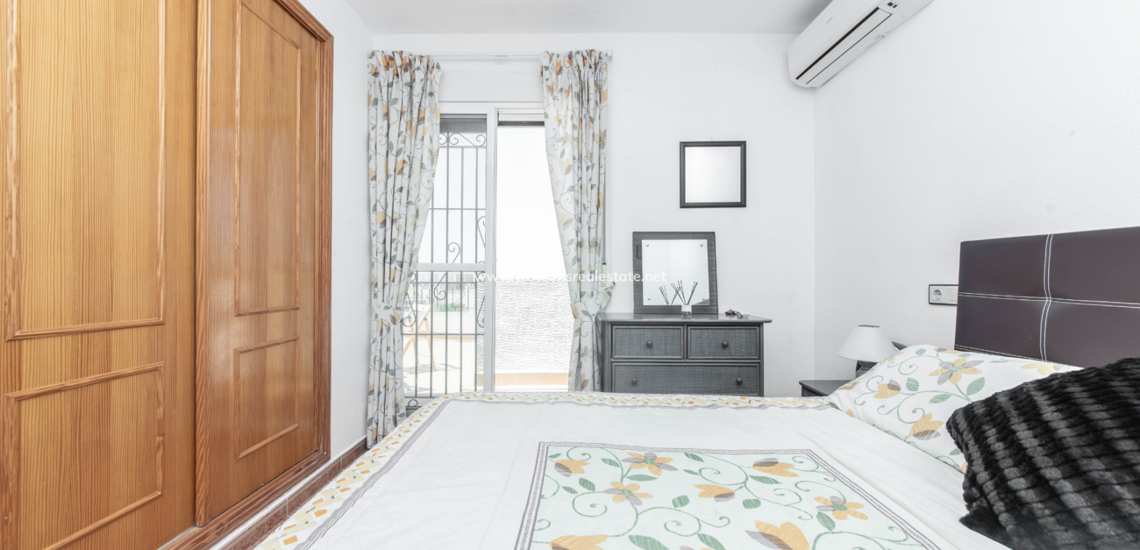Resale - Quad - Urb. La Marina