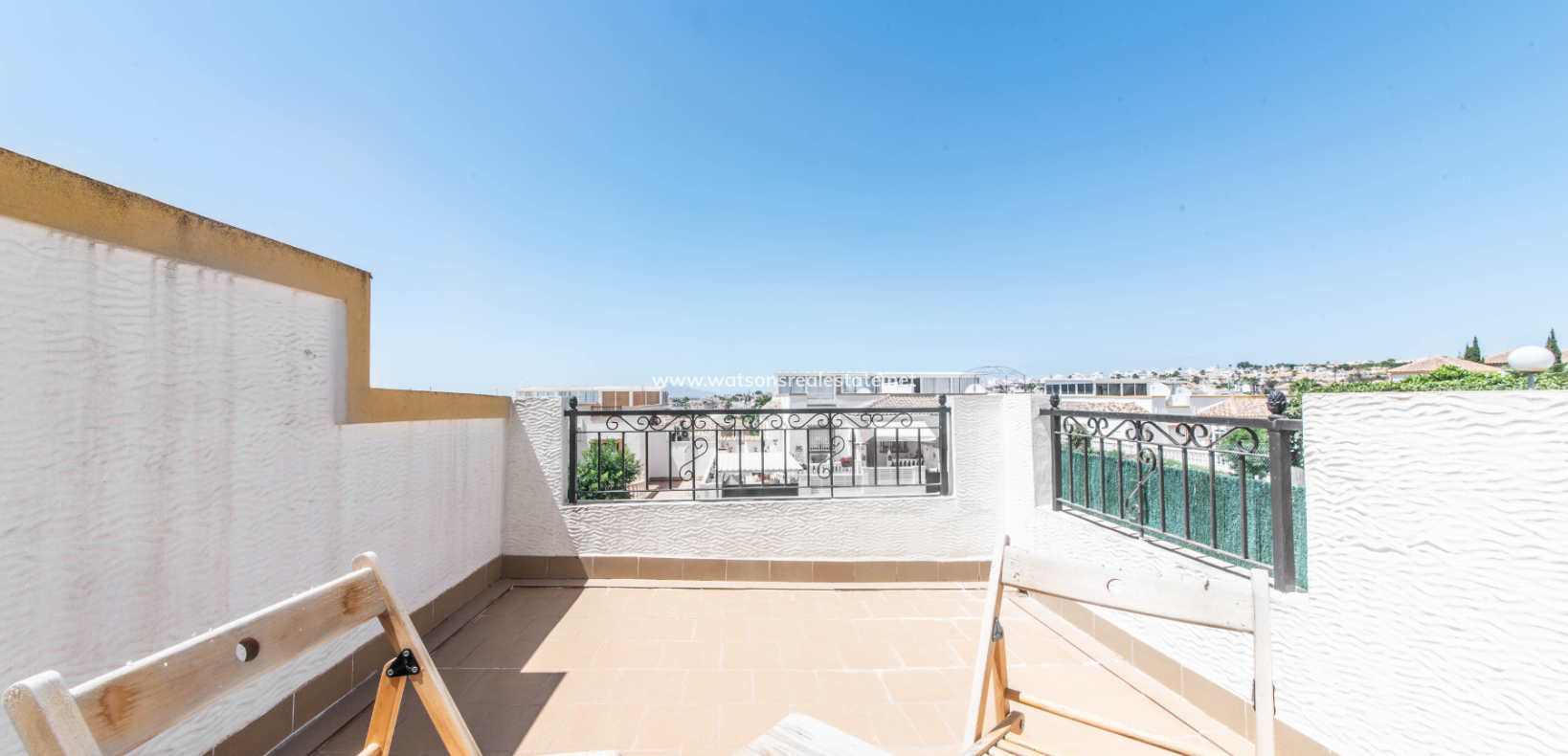 Resale - Quad - Urb. La Marina
