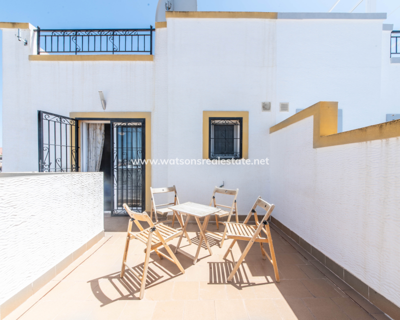 Resale - Quad - Urb. La Marina
