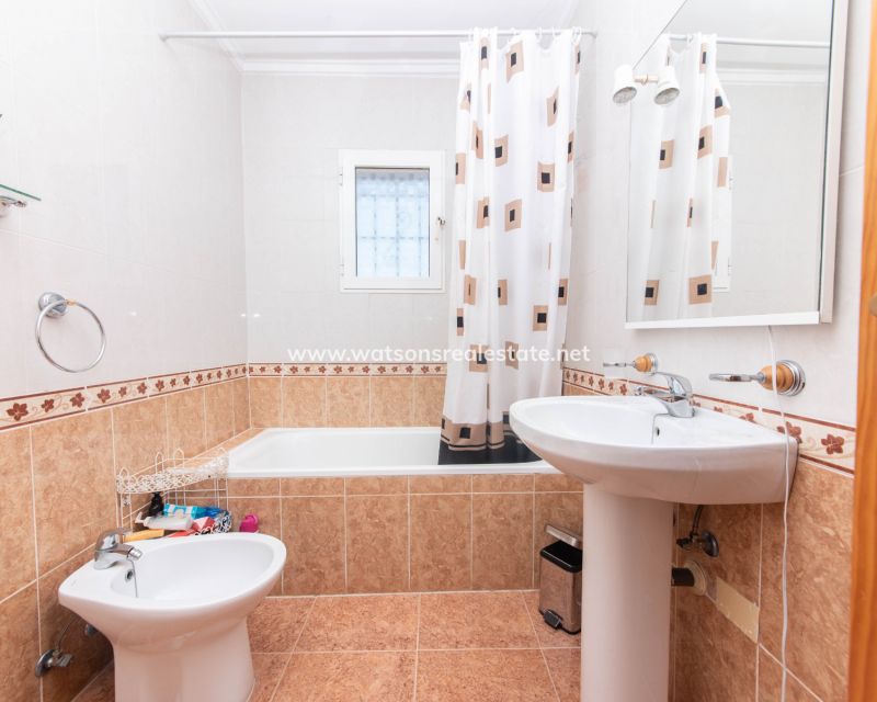 Resale - Quad - Urb. La Marina