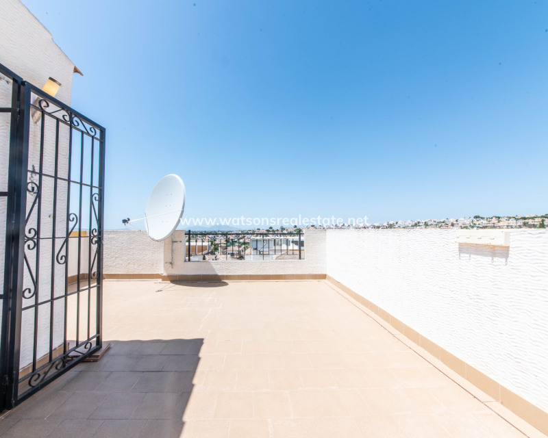 Resale - Quad - Urb. La Marina