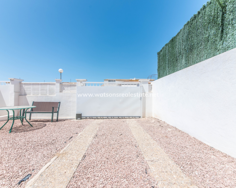 Resale - Quad - Urb. La Marina