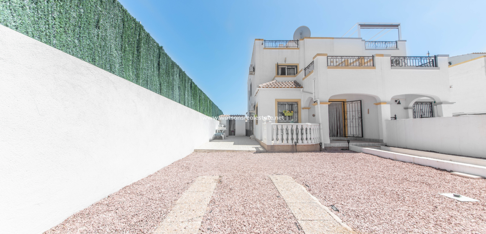 Resale - Quad - Urb. La Marina
