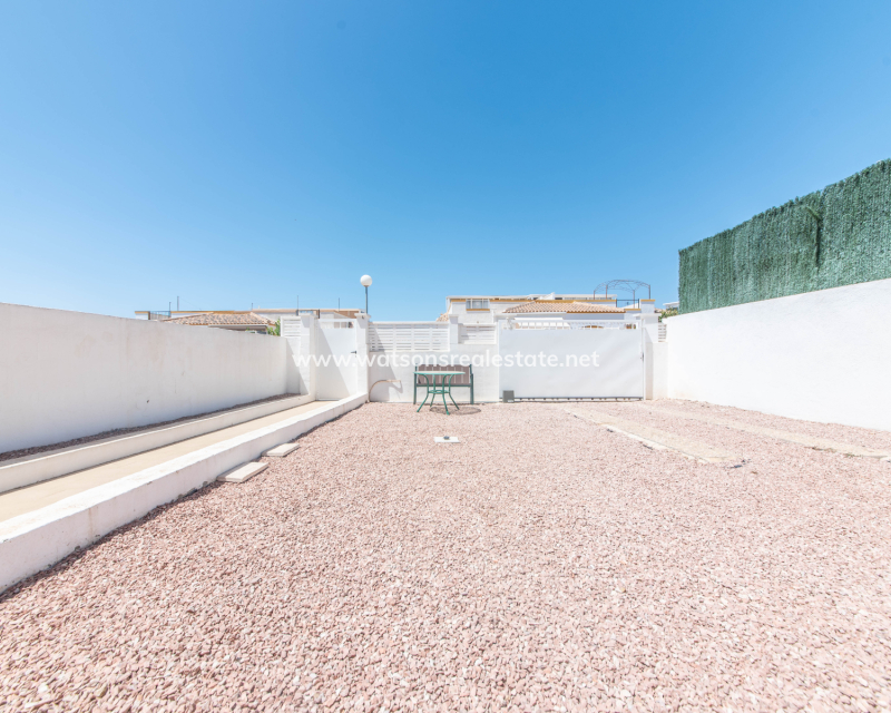 Resale - Quad - Urb. La Marina