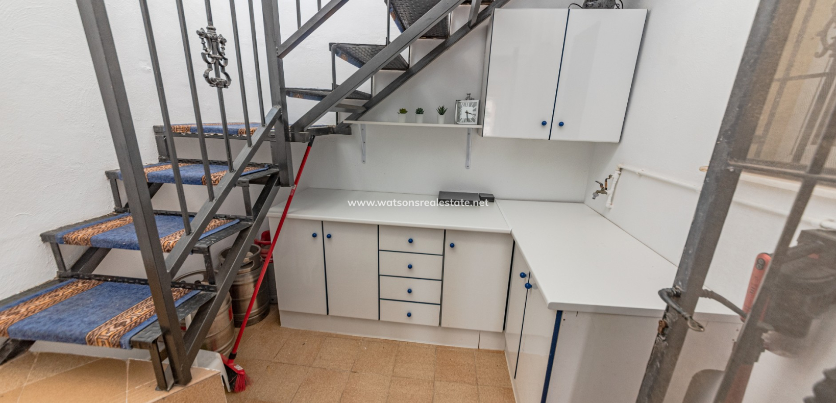 Resale - Quad - Urb. La Marina