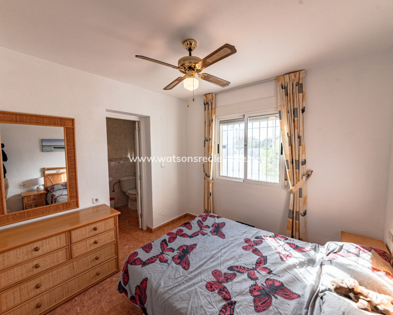 Resale - Quad - Urb. La Marina