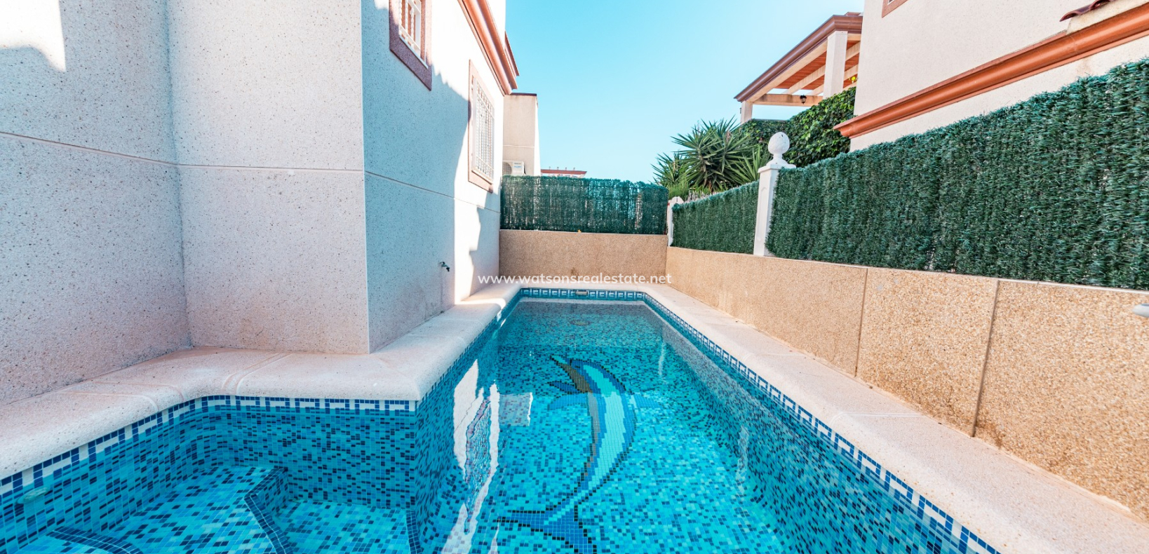 Resale - Quad - Urb. La Marina