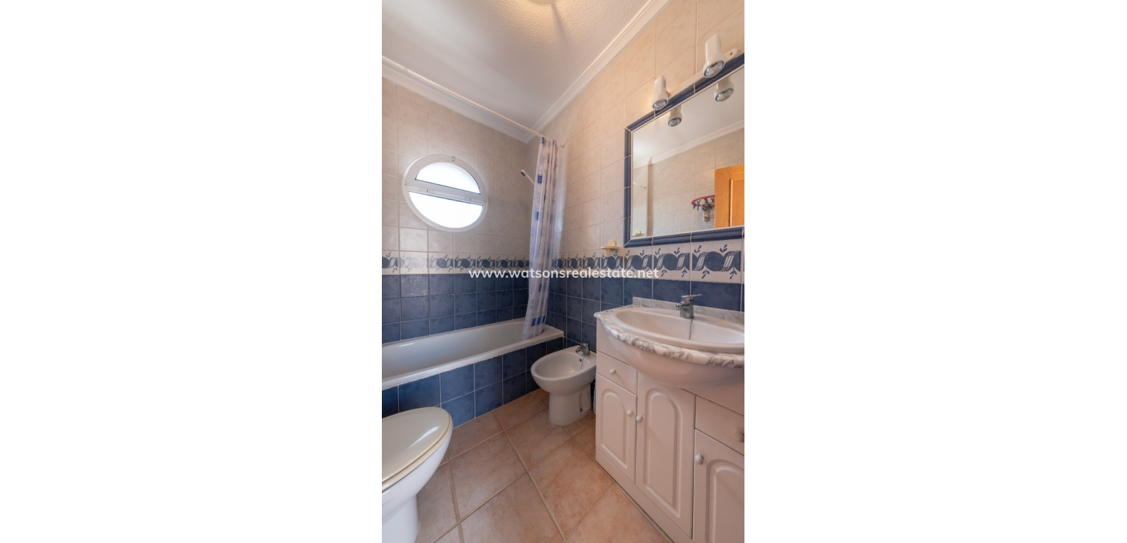Resale - Quad - Urb. La Marina