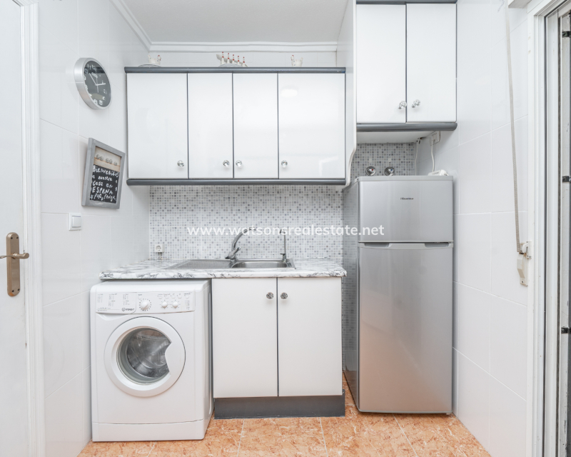 Resale - Quad - Urb. La Marina