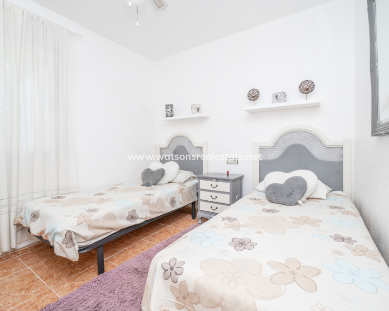 Resale - Quad - Urb. La Marina