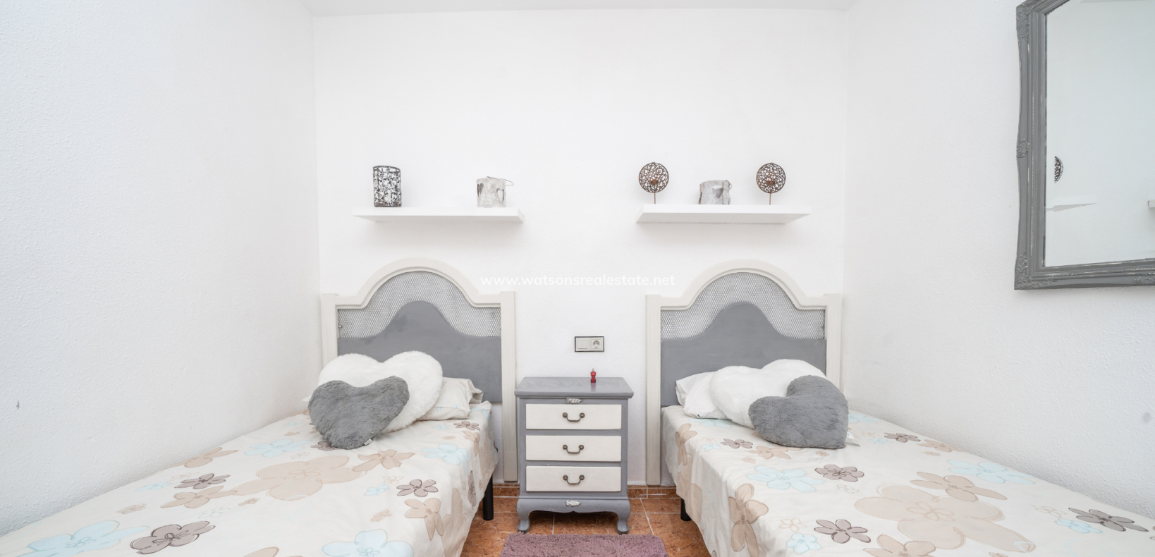 Resale - Quad - Urb. La Marina