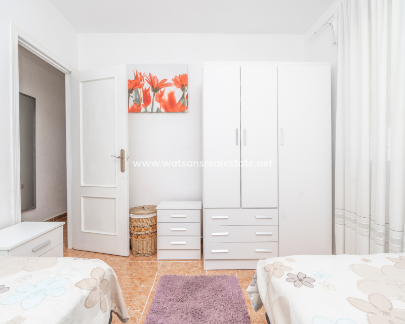 Resale - Quad - Urb. La Marina