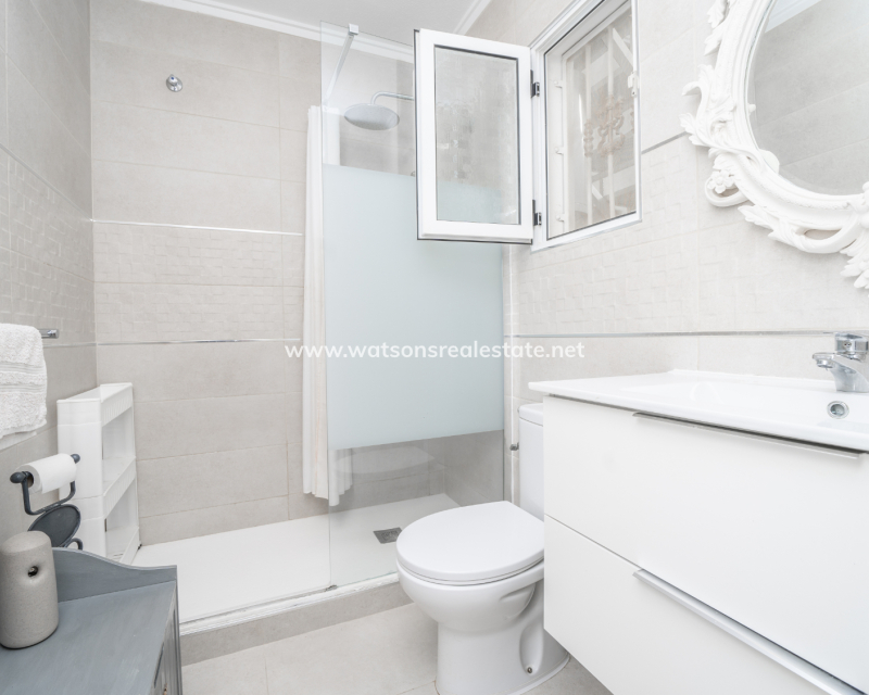 Resale - Quad - Urb. La Marina