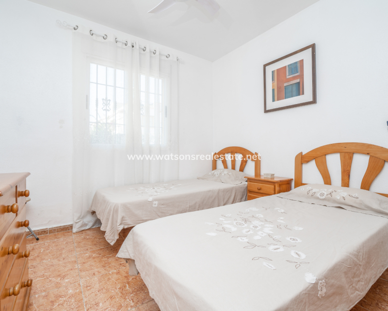 Resale - Quad - Urb. La Marina