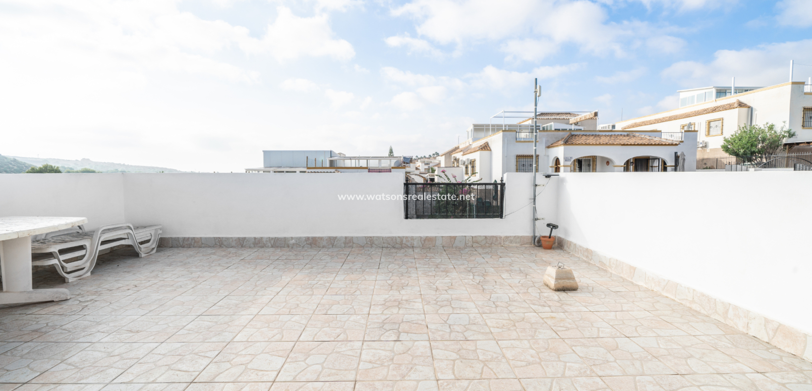 Resale - Quad - Urb. La Marina