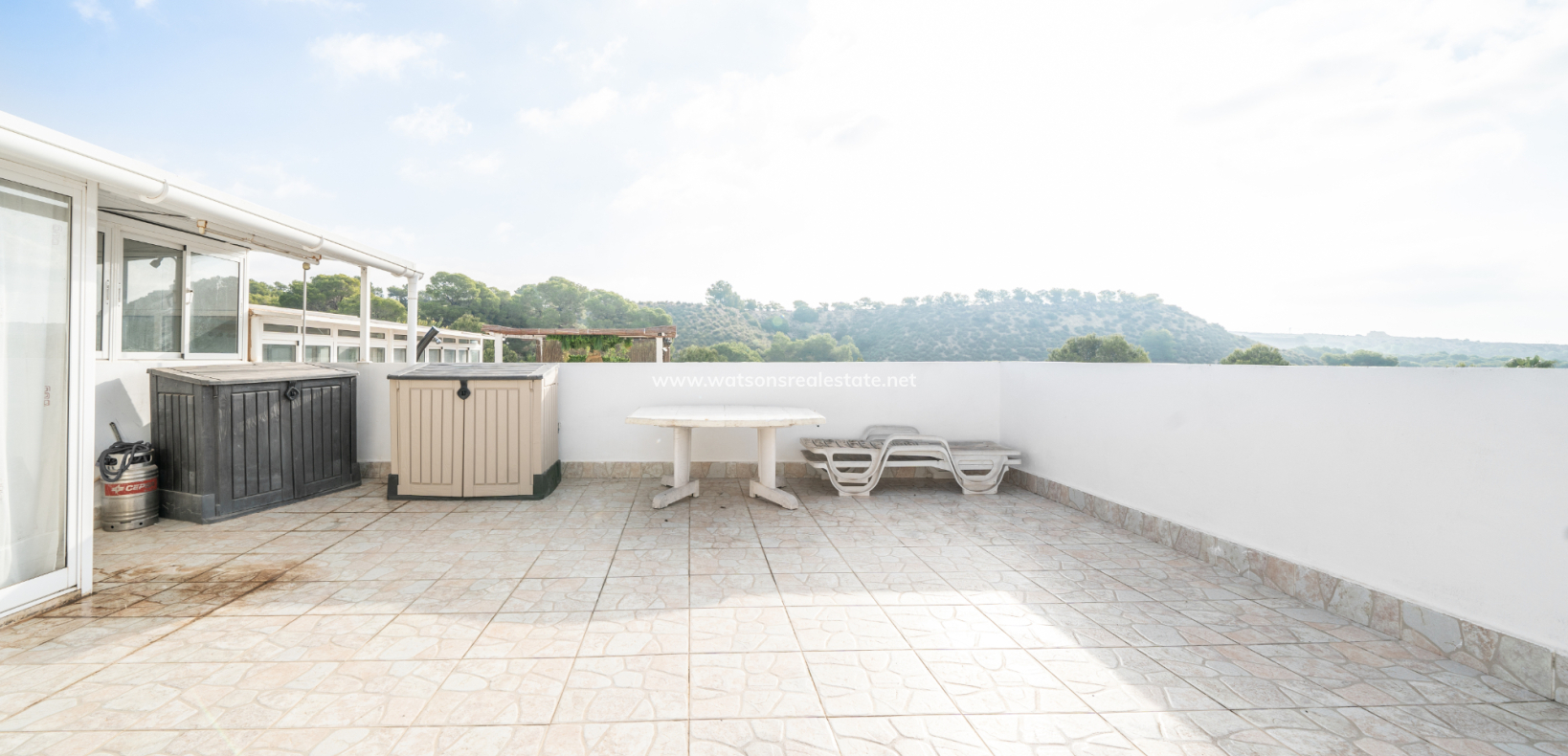 Resale - Quad - Urb. La Marina