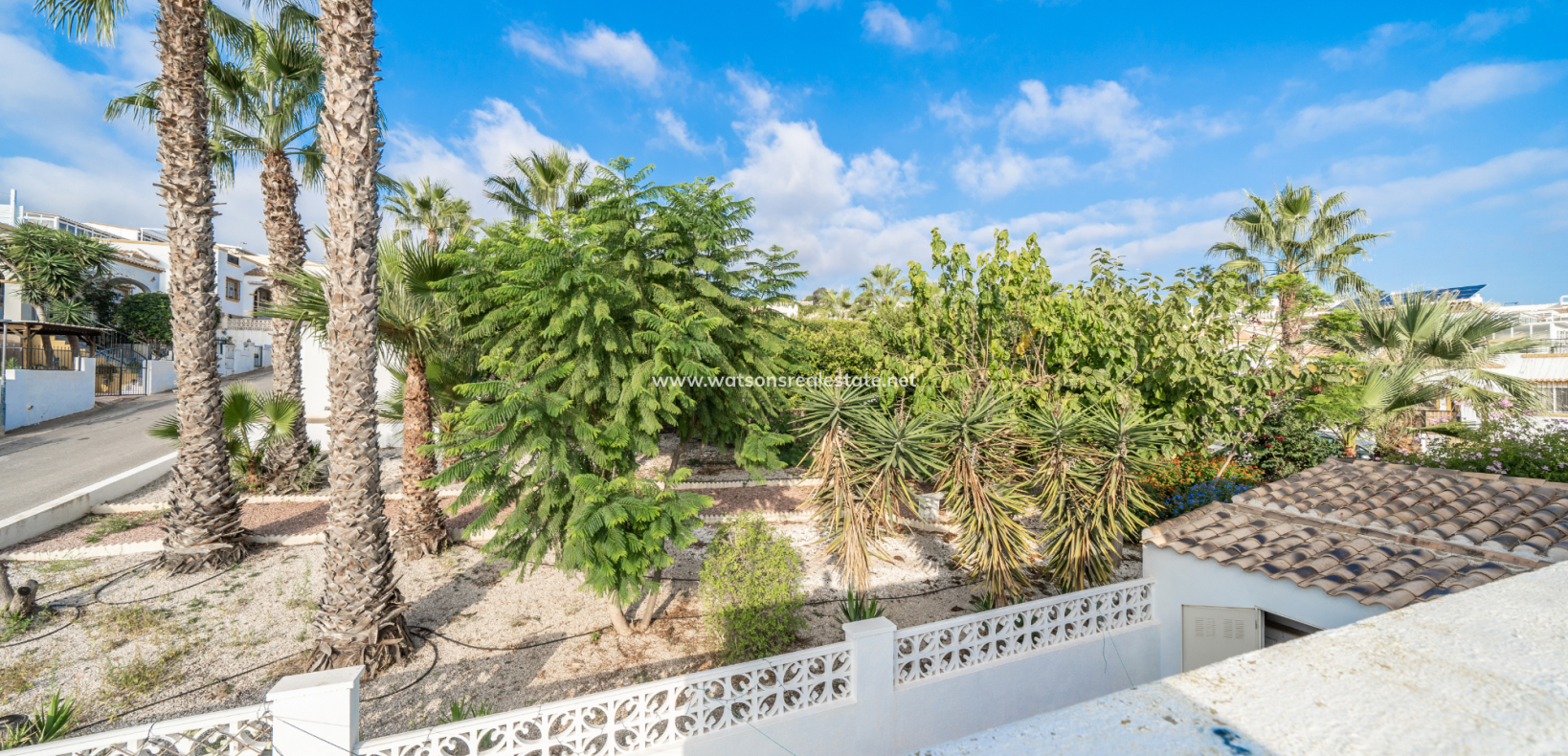 Resale - Quad - Urb. La Marina