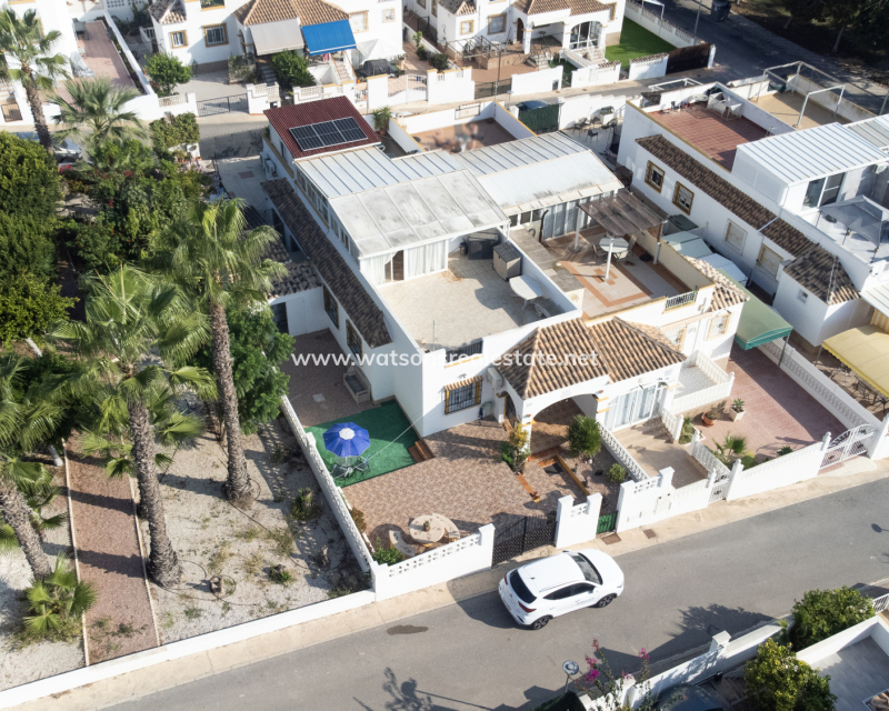 Resale - Quad - Urb. La Marina