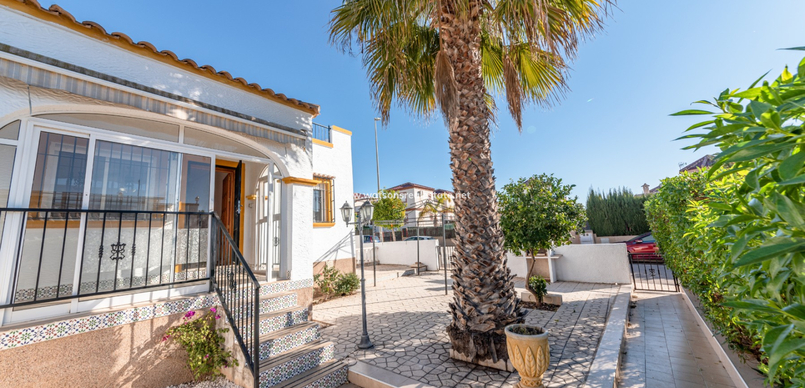 Resale - Quad - Urb. La Marina
